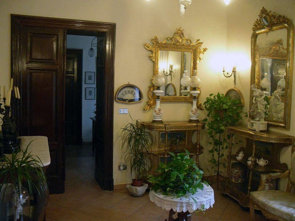 Bed And Breakfast I Vicoletti Di Napoli Extérieur photo